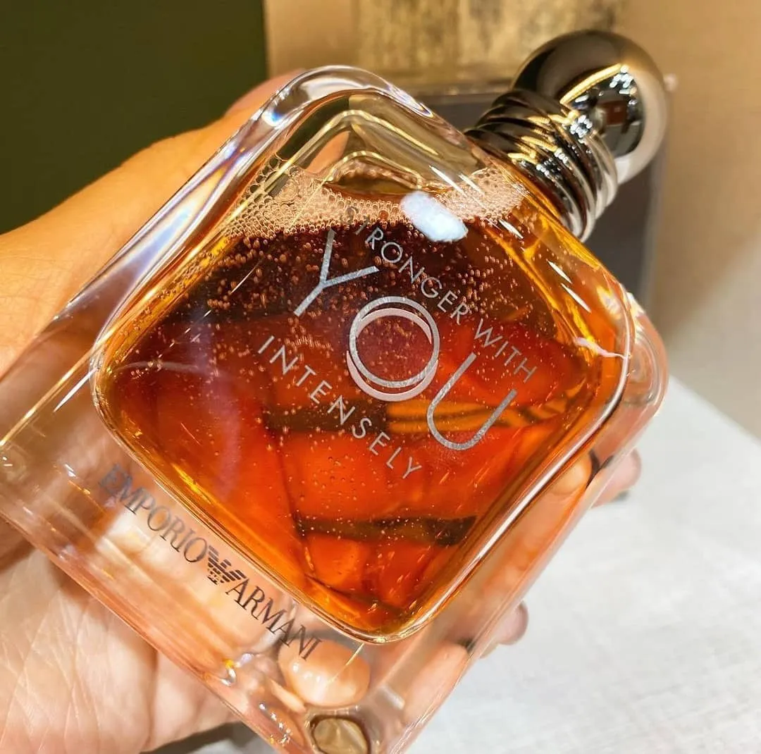 Hinh anh 2: Top 8 chai nuoc hoa Giorgio Armani an tuong nhat 2023