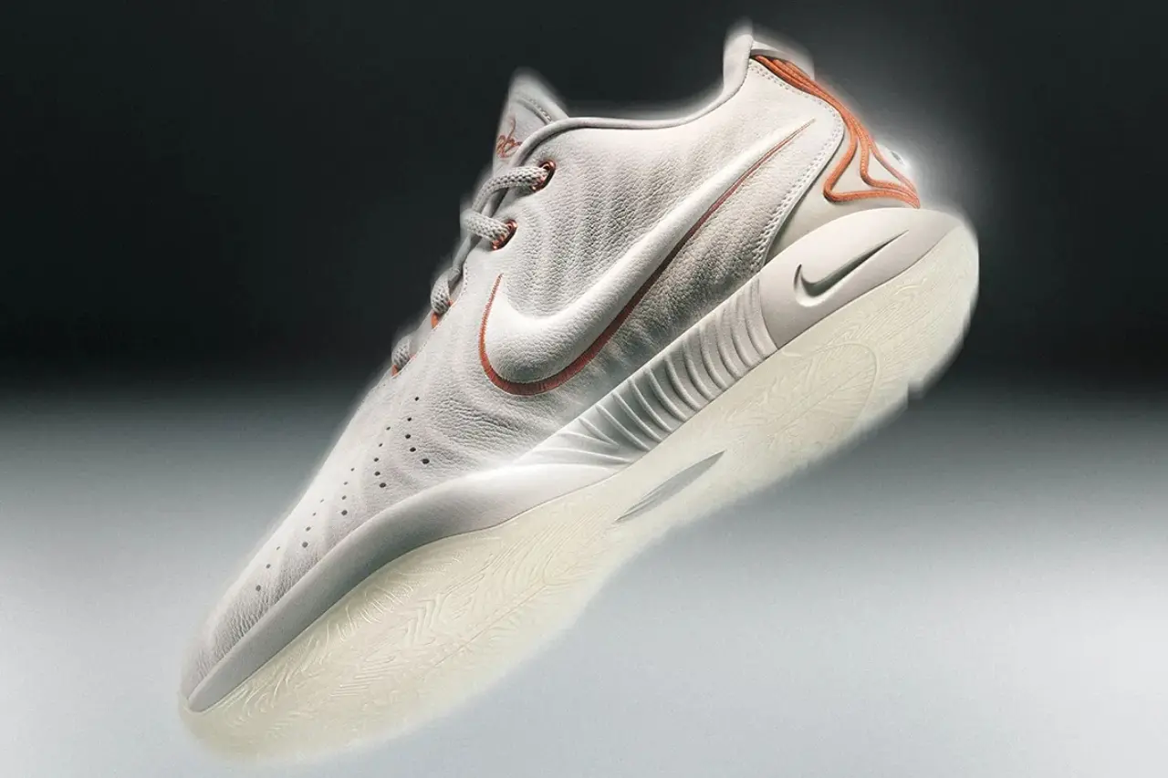 Hinh anh 2: So sanh su khac biet giua Lebron 20 va Lebron 21