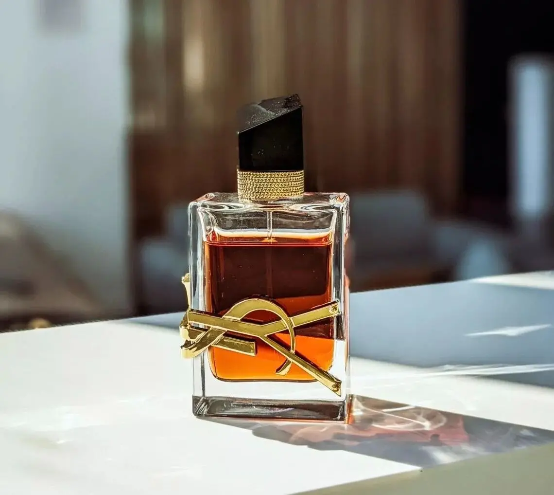 Hinh anh 2: Kham pha suc quyen ru cua Yves Saint Laurent Libre Le Parfum