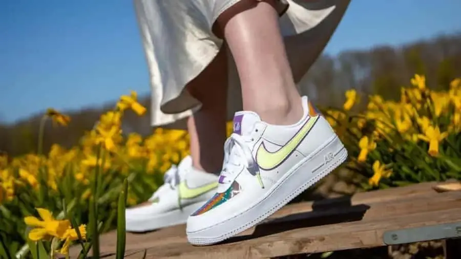 Hinh anh 5: Phong cach toi gian cung sneaker: Onitsuka Tiger, Air Force 1 hay adidas Samba?
