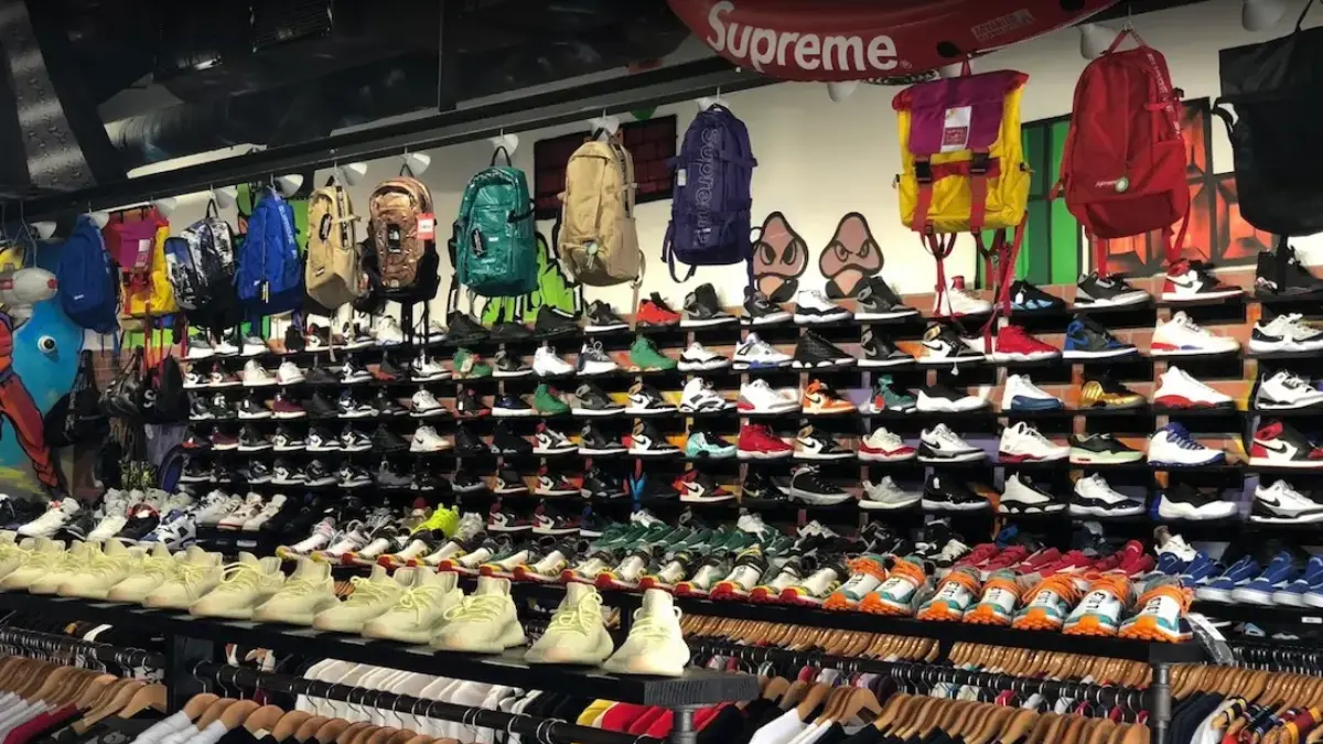 Hinh anh 2: 14 cua hang sneaker nhat dinh phai ghe tham khi den Los Angeles