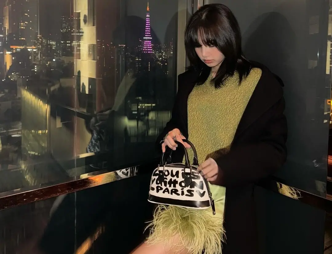 Hinh anh 9: He lo BST tui xach Louis Vuitton cua em ut Lisa BlACKPINK