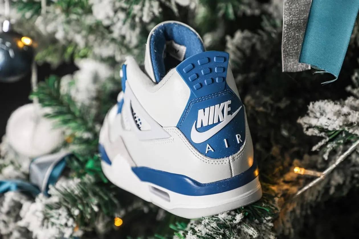 Hinh anh 2: Air Jordan 4 "Military Blue" - Mot hanh trinh tro lai day an tuong