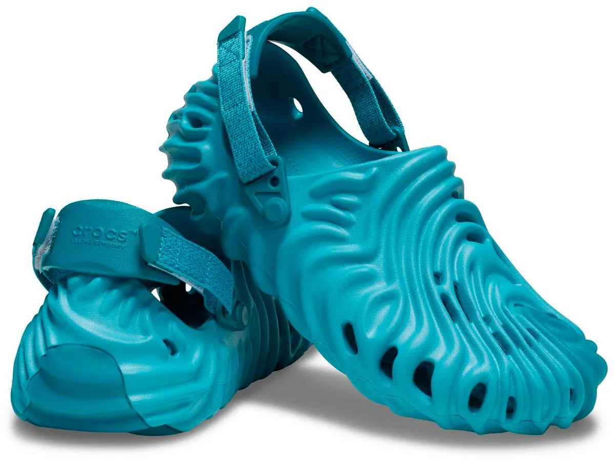 Hinh anh 3: Hay cung xem Crocs co gi sau khi trai qua 2 thap ky