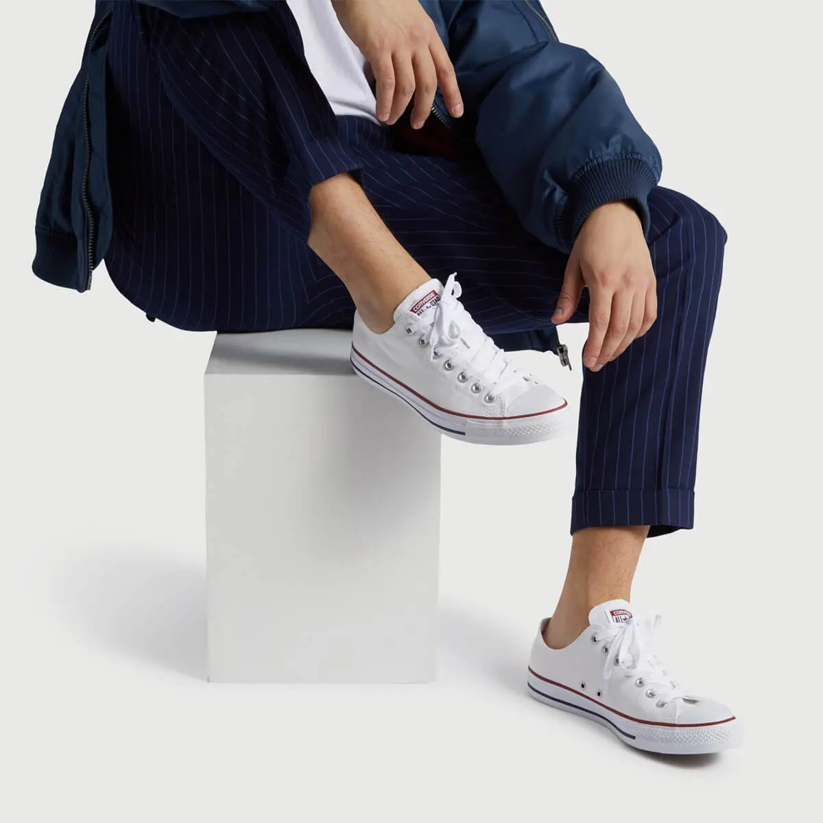Hinh anh 3: Giay Converse Classic Chucks va Chuck 70s: Ban nen mua doi nao?
