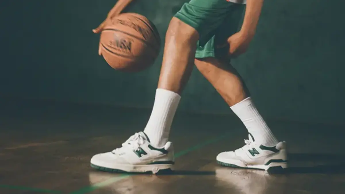 Bí kíp mua sắm New Balance: Những phiên bản hợp tác ấn tượng Bí kíp mua sắm New Balance: Những phiên bản hợp tác ấn tượng