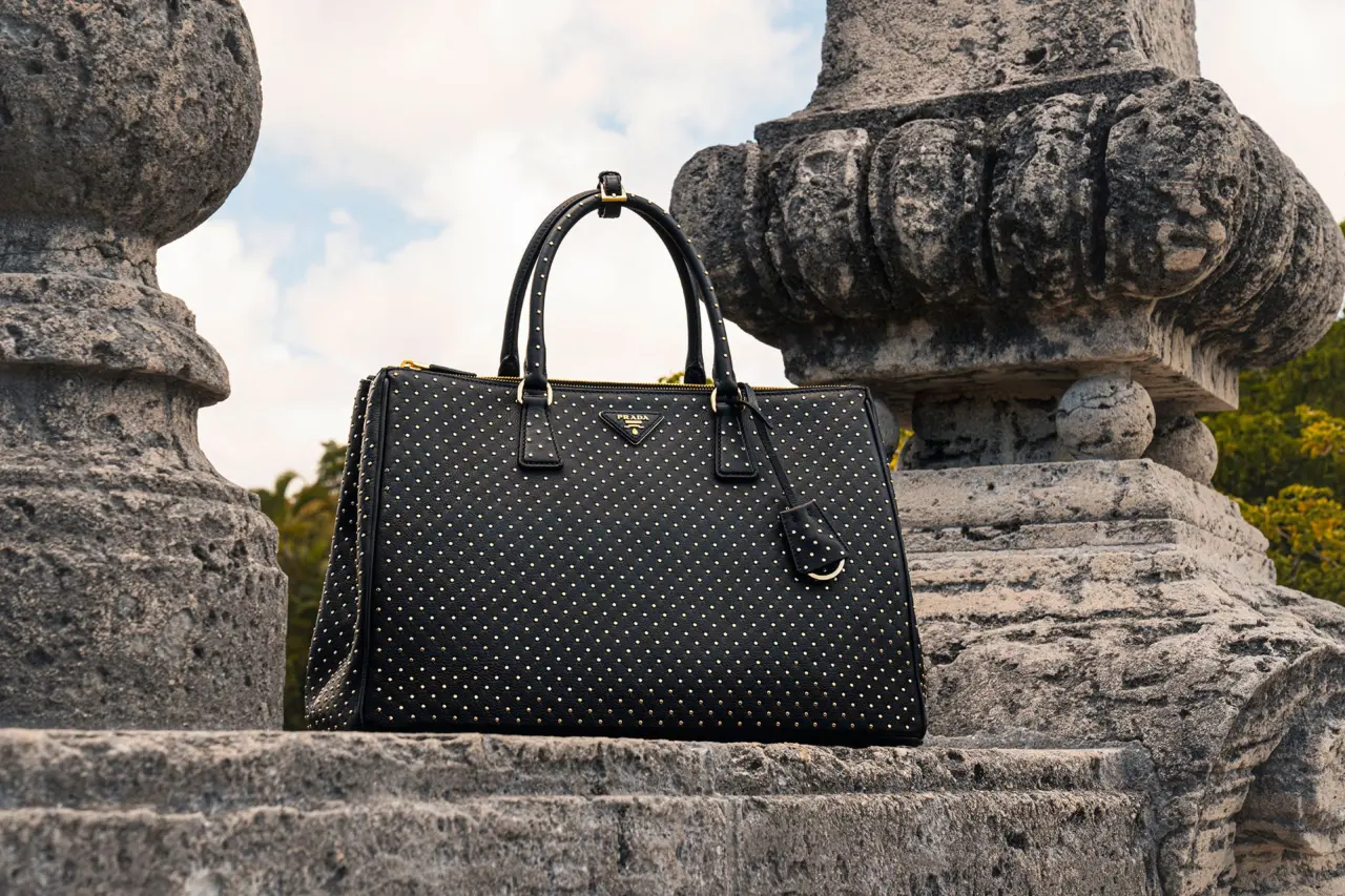 Hinh anh 5: Kham pha cach tai tao tui Prada Galleria co dien cho nam 2024