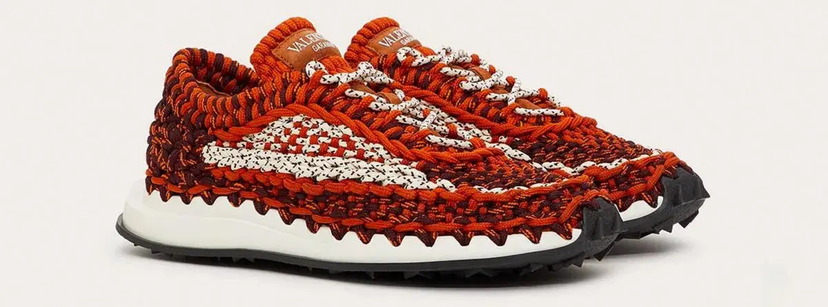 Hinh anh 5: Valentino Crochet Sneaker - buoc ngoat moi cua thuong hieu xa xi?