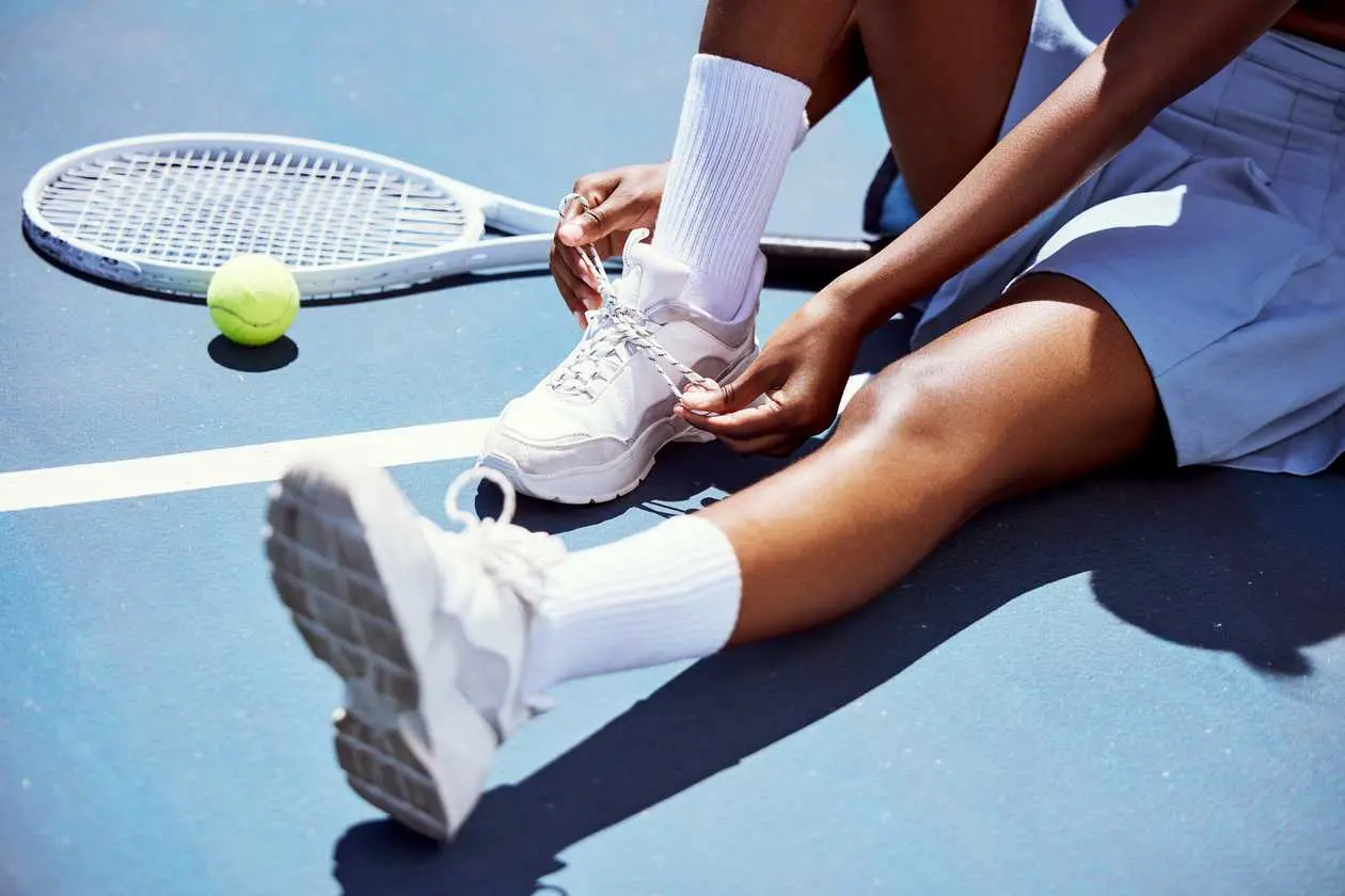 Hinh anh 1: 4 doi giay tennis gia re tot nhat nua dau nam 2024