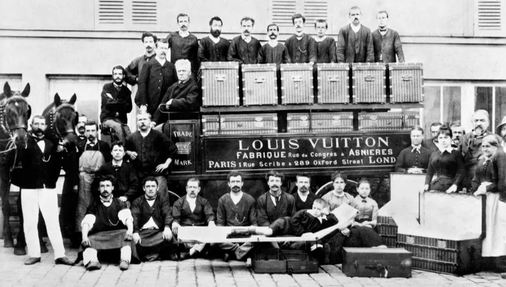 Louis Vuitton và 8 mẫu túi kinh điển mà quý cô nào cũng nên sở hữu Hinh anh 2: Louis Vuitton va 8 mau tui kinh dien ma quy co nao cung nen so huu