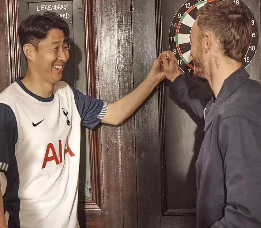 Hinh anh 3: Phien ban co dien nhung van day moi la cua ao dau Tottenham Hotspur
