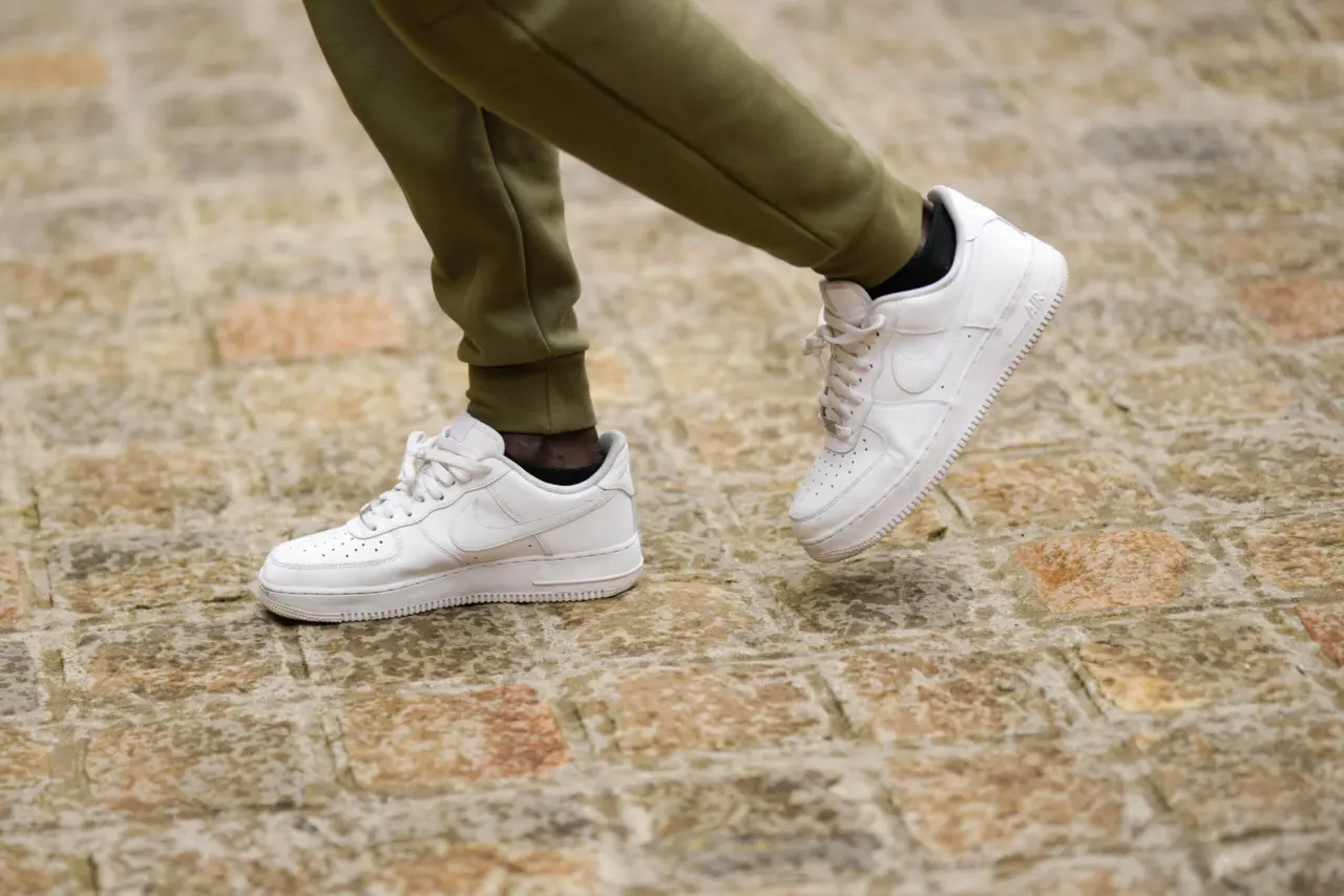Hinh anh 4: 7 doi giay bong ro Nike co thap tot nhat