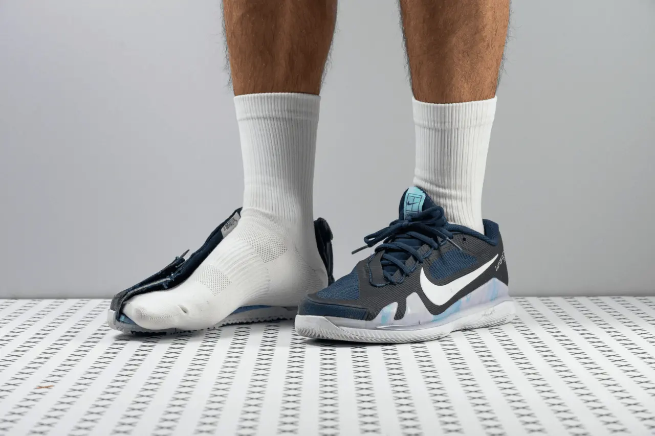 Hinh anh 2: But pha moi gioi han cung NikeCourt Air Zoom Vapor Pro
