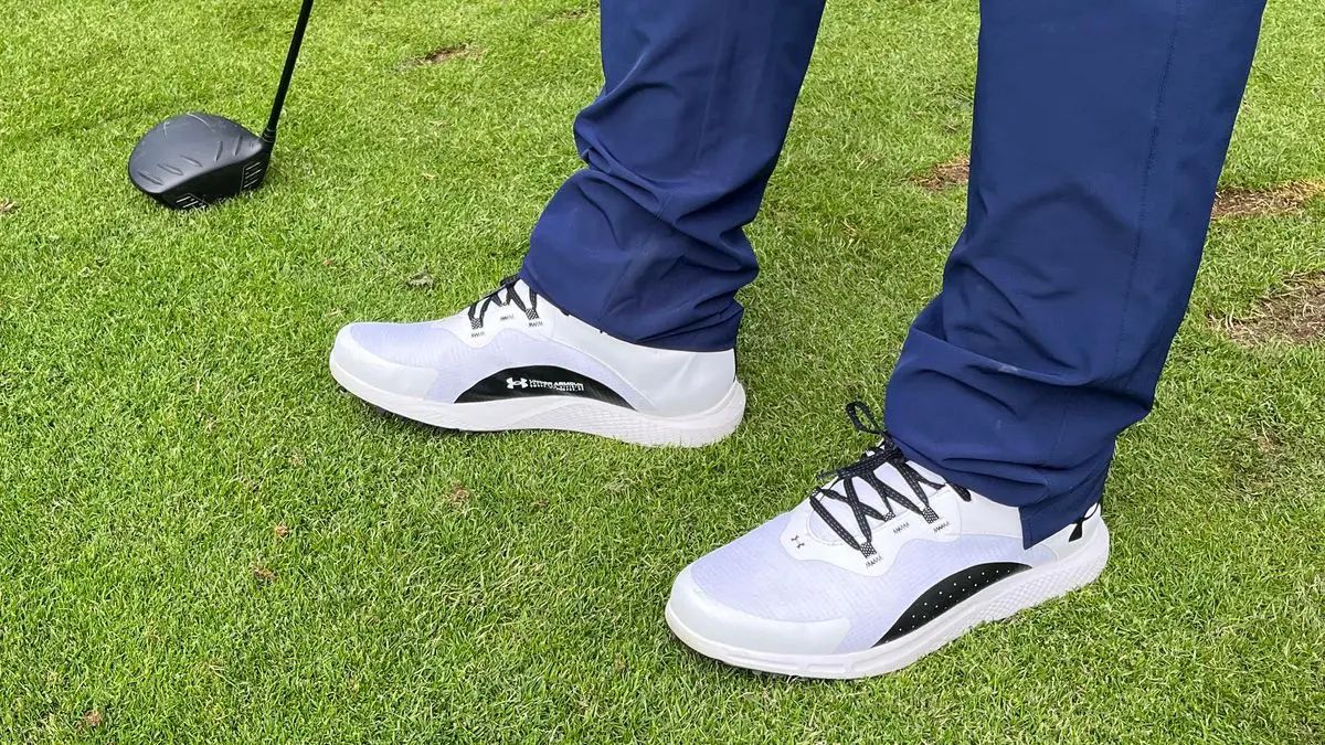 Hinh anh 10: Goi y nhung mau giay Golf tot nhat cho nguoi moi bat dau