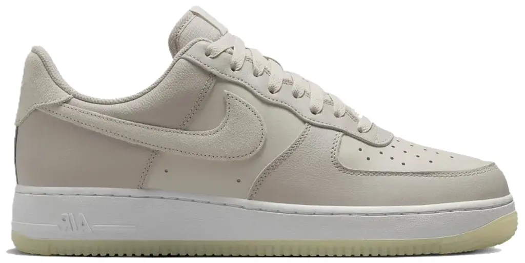 Giày Nike Air Force 1 '07 LV8 'Light Bone' FN5832-001