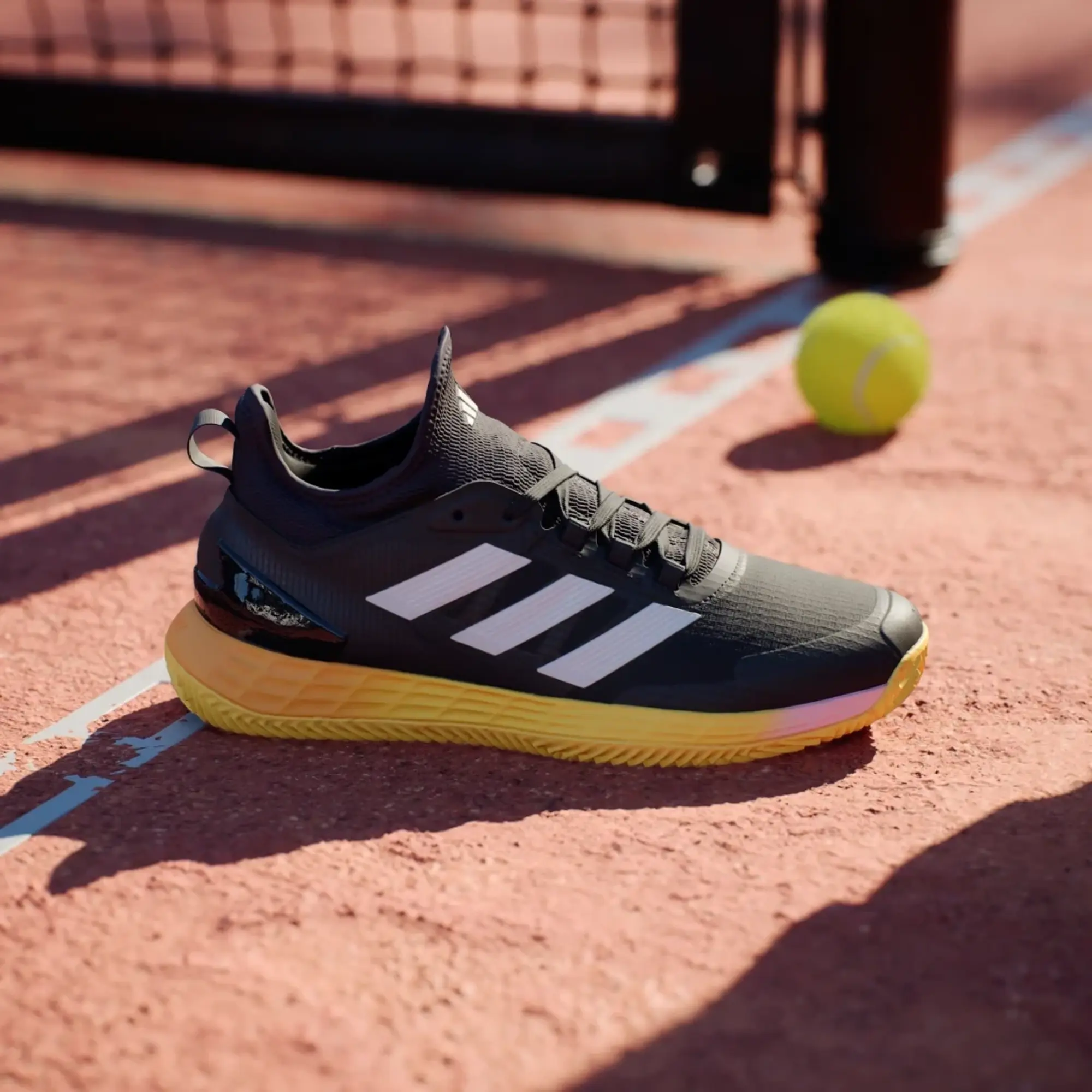 Hinh anh 2: Adizero Ubersonic 4.1 doi giay gianh cho tennis tu nha Adidas