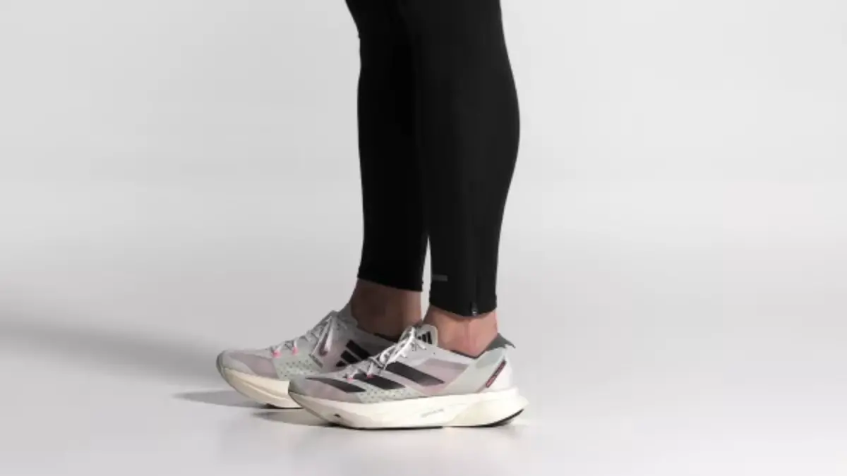 Hinh anh 1: Review adidas Adizero Adios Pro 3: Sieu giay linh hoat so 1