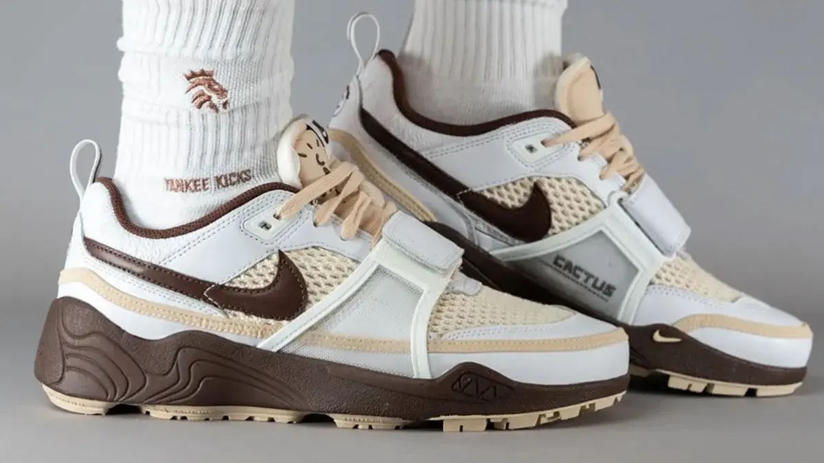 Hinh anh 7: Can canh cac ban collab Travis Scott x Jordan nam 2024-2025