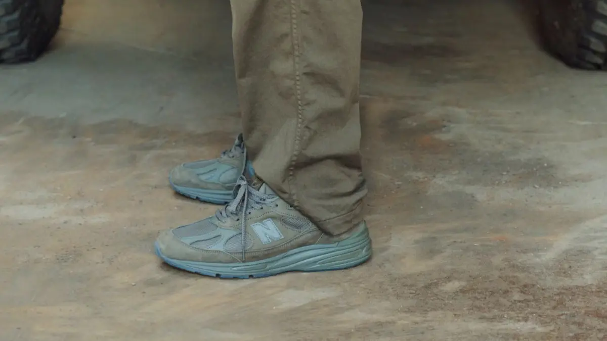Hinh anh 7: New Balance x Stone Island: Nang Ghost Sneaker len tam cao moi