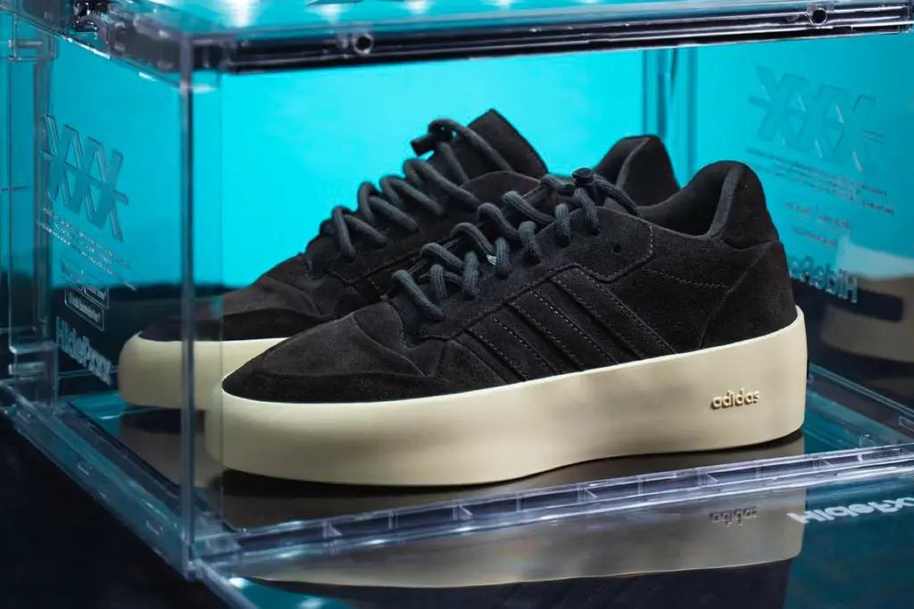 Hinh anh 1: Fear of God va Adidas - Su Ket Hop Day Chien Luoc