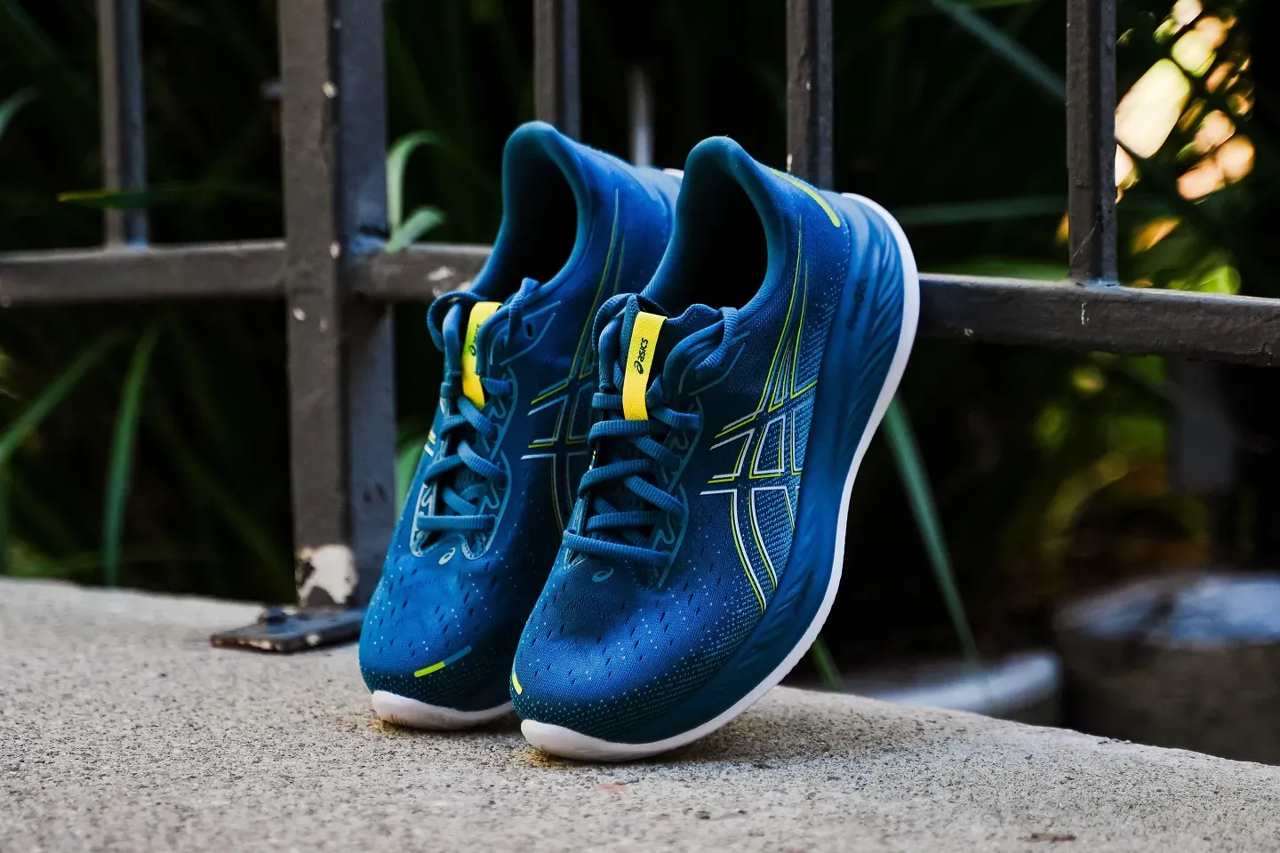 Hinh anh 1: ASICS GEL-CUMULUS 26: Mau giay chay hot nhat hien tai