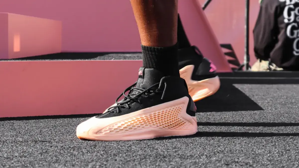 Hinh anh 10: Tai sao sneakers bong ro lai tro thanh bieu tuong van hoa?