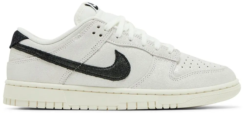 Giày Nike Wmns Dunk Low SE 'White Glittery' HQ3502-100