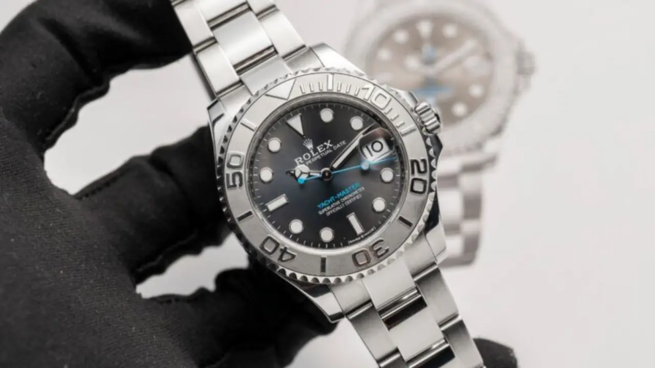 Hinh anh 2: Dong ho Rolex Yacht-Master 37 voi thiet ke sang trong va dang cap