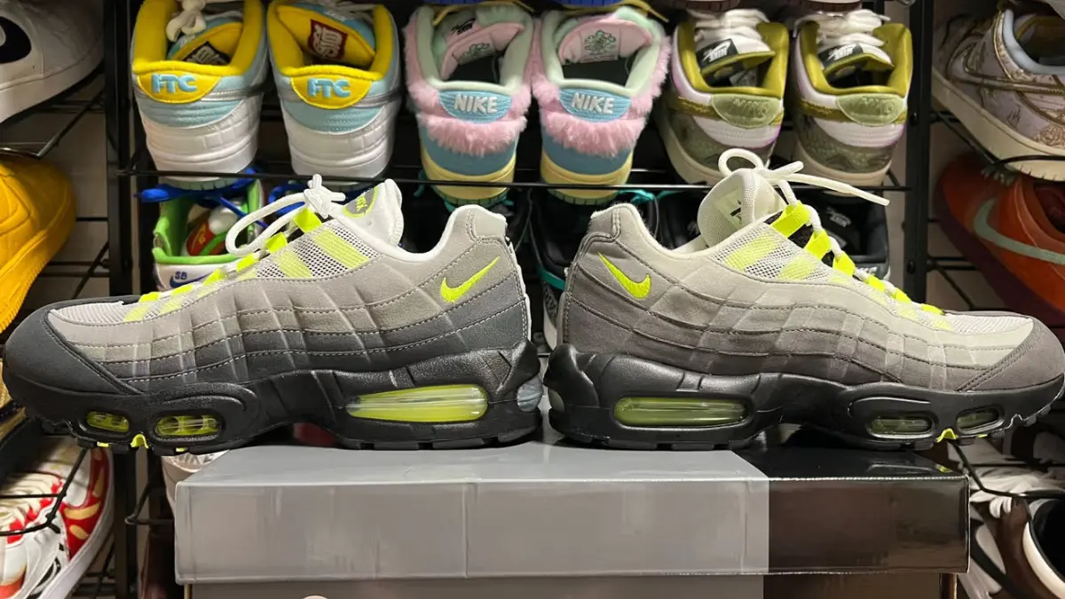 Hinh anh 1: Nike Air Max 95 ‘Neon’ 2025 voi thiet ke Big Bubble va phoi mau dac trung.