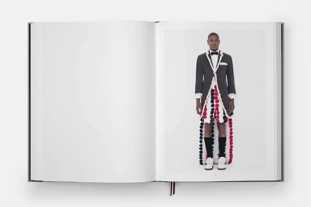 Hinh anh 4: Thom Browne - Tu suit co dien den bieu tuong duong dai