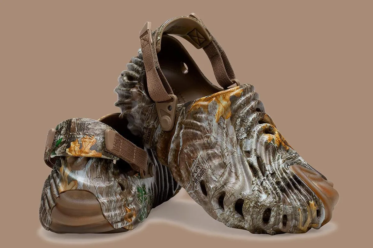 Review chi tiết Crocs Pollex Clogs "Realtree Camo"
