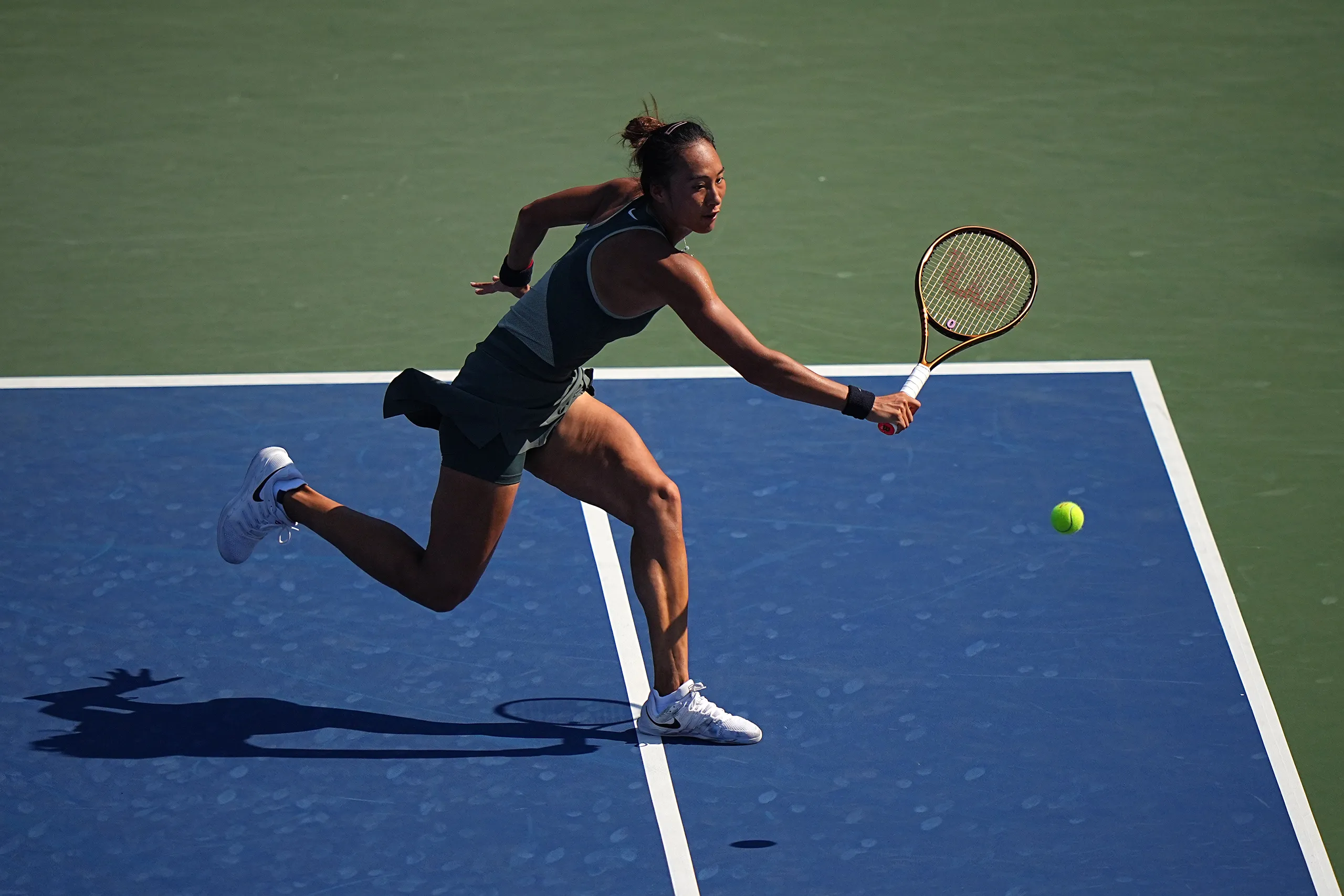 Sức mạnh tinh thần trong tennis: 10 mẹo để tập trung trên sân đấu