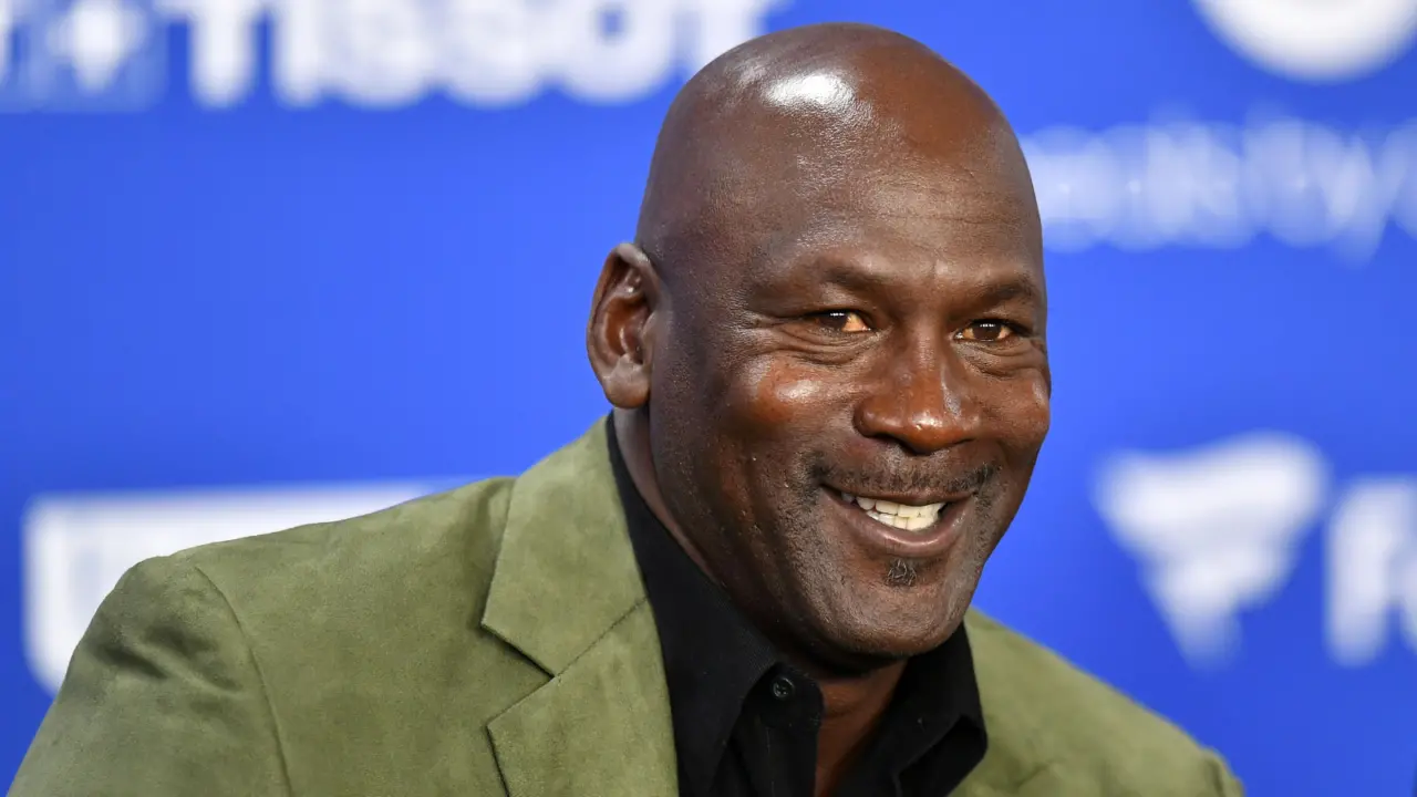 Hinh anh 1: Michael Jordan – Huyen thoai bong ro va bieu tuong van hoa toan cau