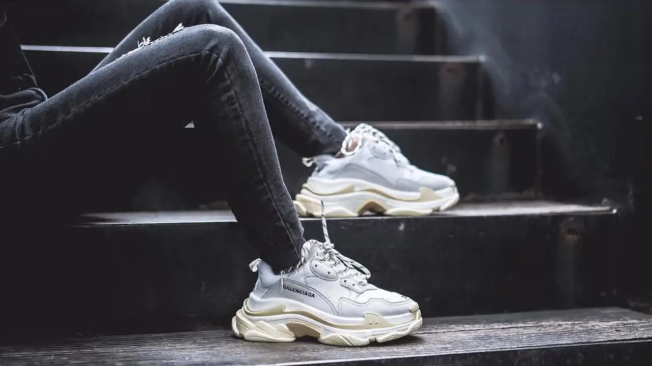 Hinh anh 10: Top 13 doi giay sneaker mua he 2025 dang so huu nhat: tu co dien den hien dai