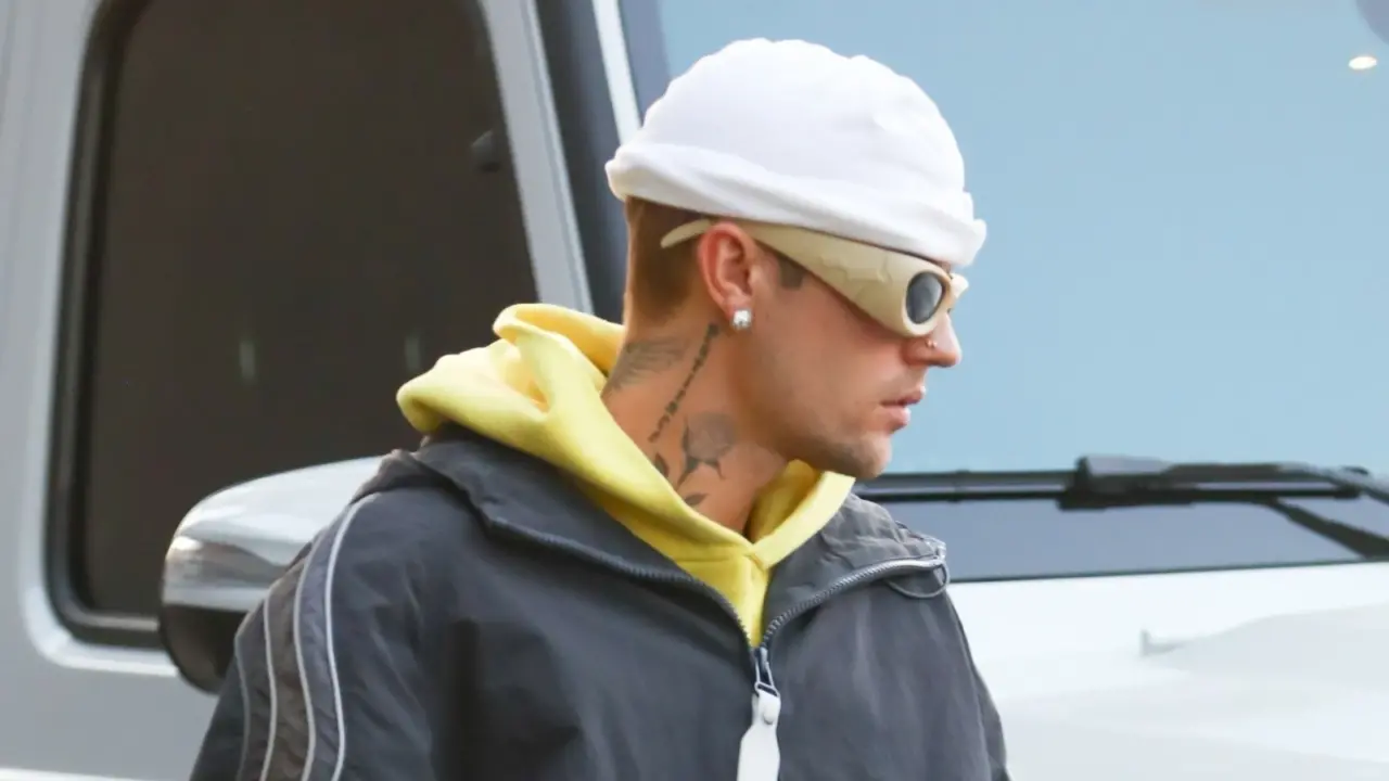 Justin Bieber – Ngôi sao toàn cầu và người đứng sau Drew House