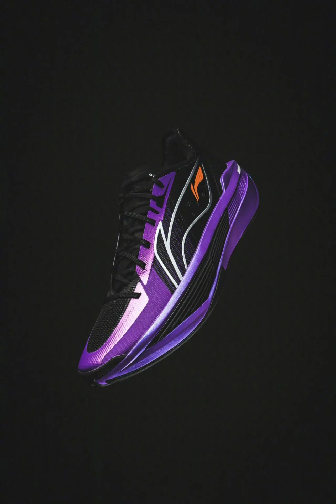 Review Li-Ning Ultra Light 2025: Siêu nhẹ, siêu linh hoạt Review Li-Ning Ultra Light 2025: Siêu nhẹ, siêu linh hoạt
