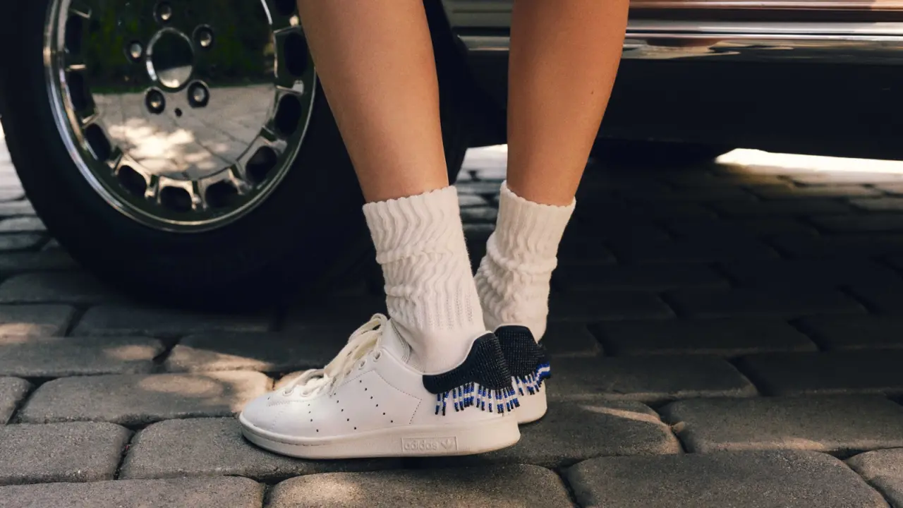 Hinh anh 3: CLOT x adidas Stan Smith “Beaded”: Pha vo khuon mau voi chi tiet thu cong tinh te