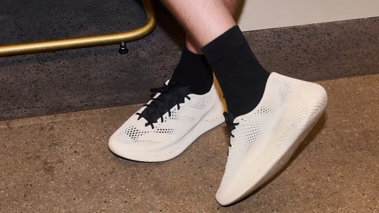 Đằng sau thiết kế adidas Climacool 24 có gì?