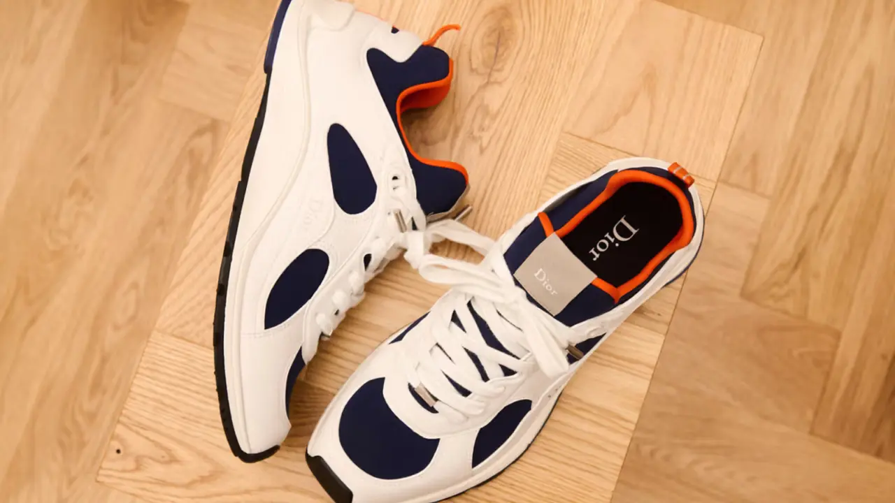 Hinh anh 5: Hinh anh show dien Paris Fashion Week Men SS26 voi bo suu tap sneaker noi bat Hinh anh 5: Hinh anh show dien Paris Fashion Week Men SS26 voi bo suu tap sneaker noi bat