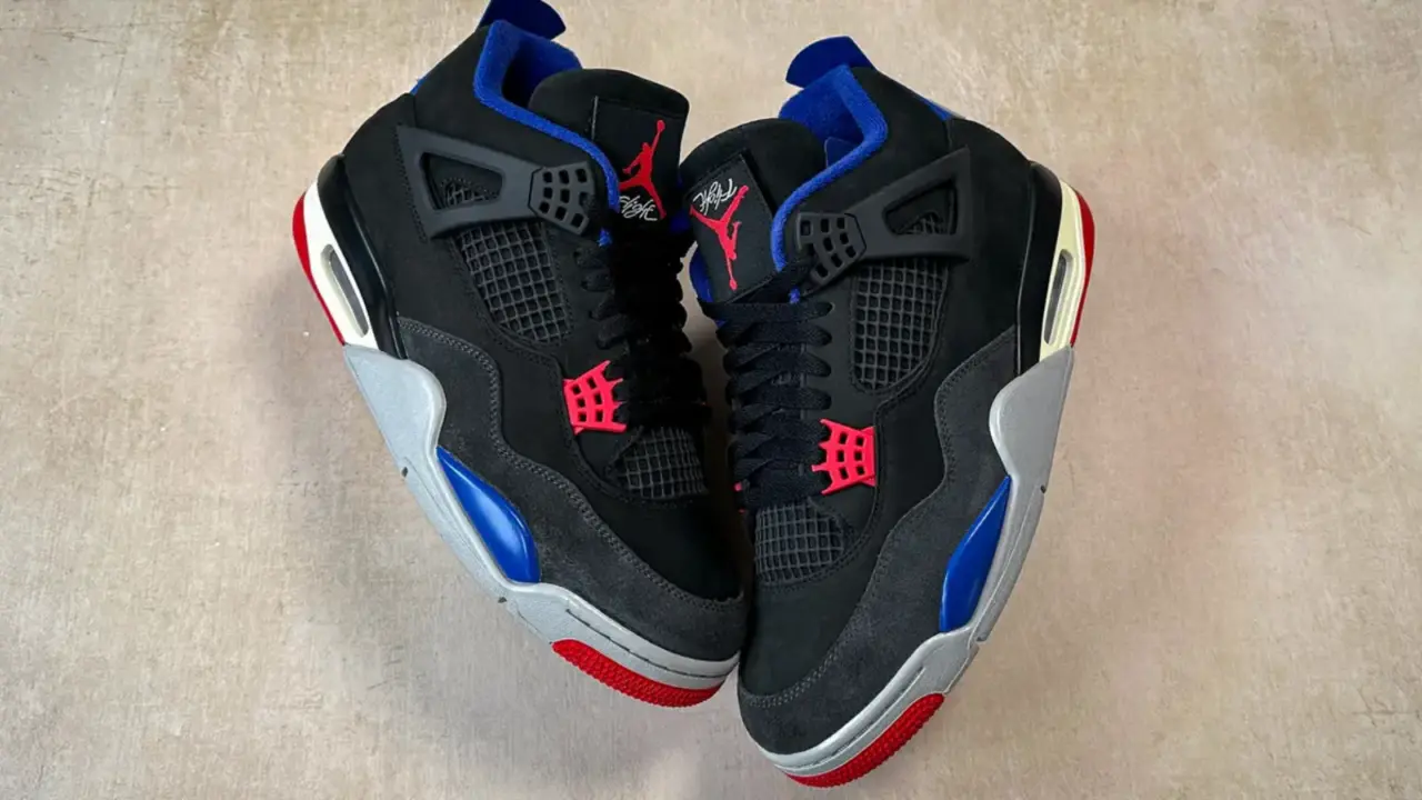 Hinh anh 1: Air Jordan 4 Rare Air voi phoi mau den, do va xanh, phat hanh he 2025