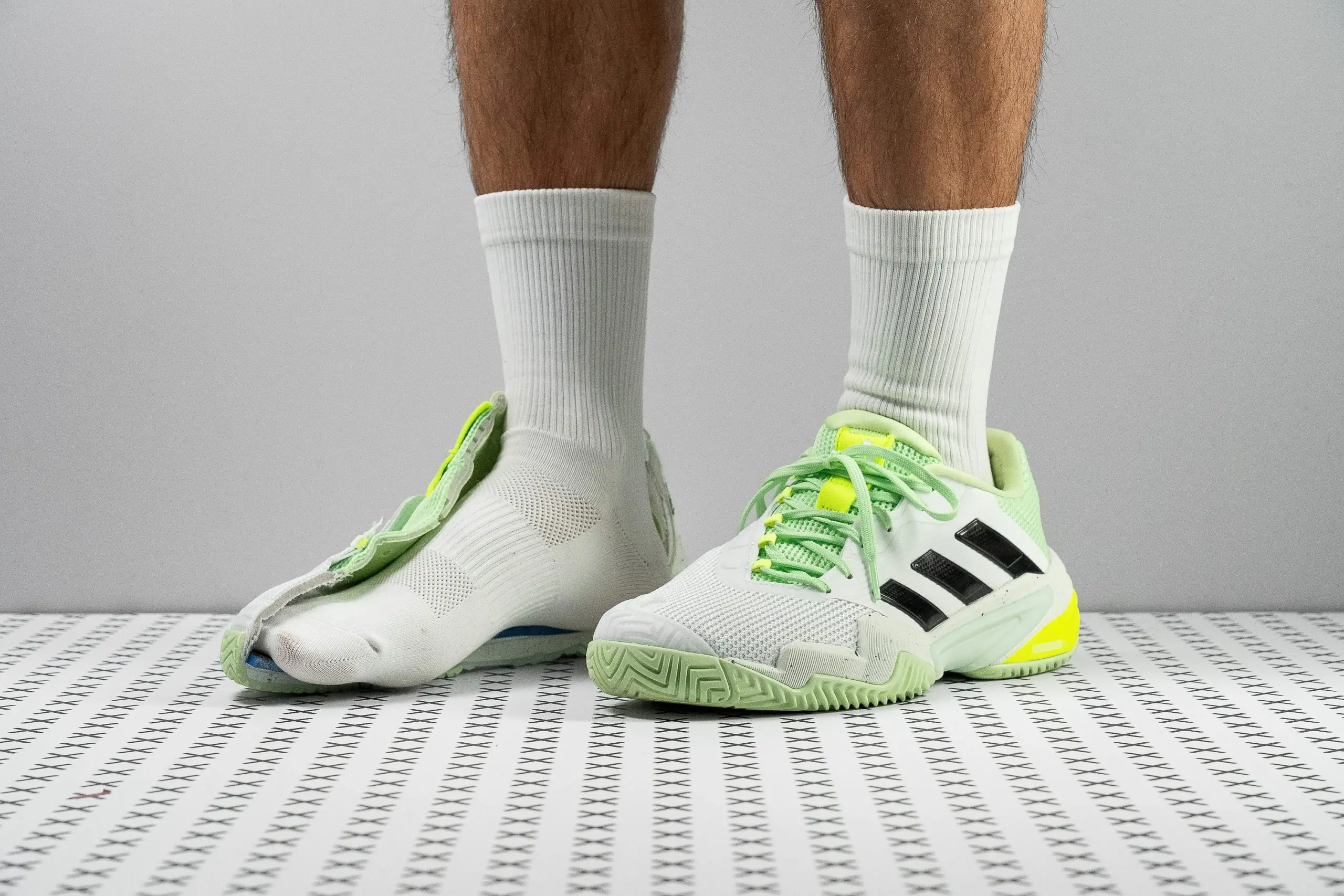 Adidas Barricade 13: Bền chắc vượt trội, kiểm soát tuyệt đối mọi sân đấu