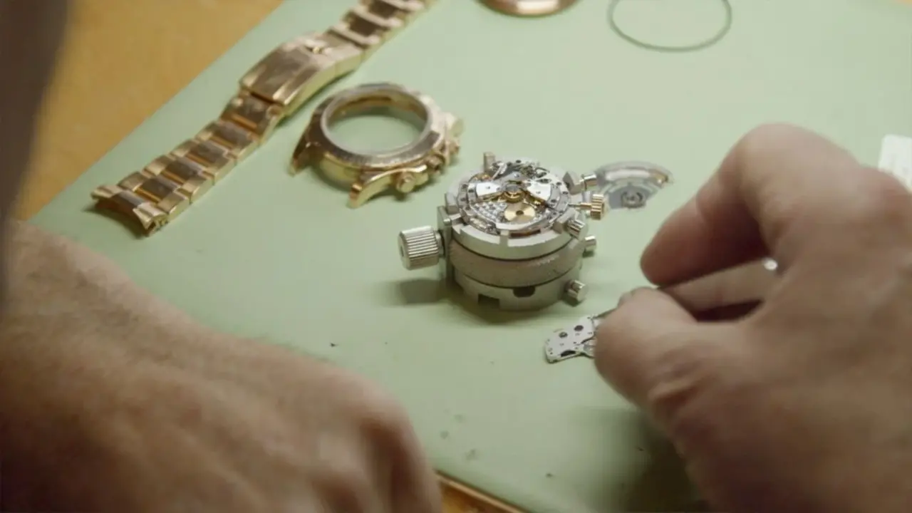 Hinh anh 4: Bo may co hoc Rolex - Trai tim dong ho Thuy Si