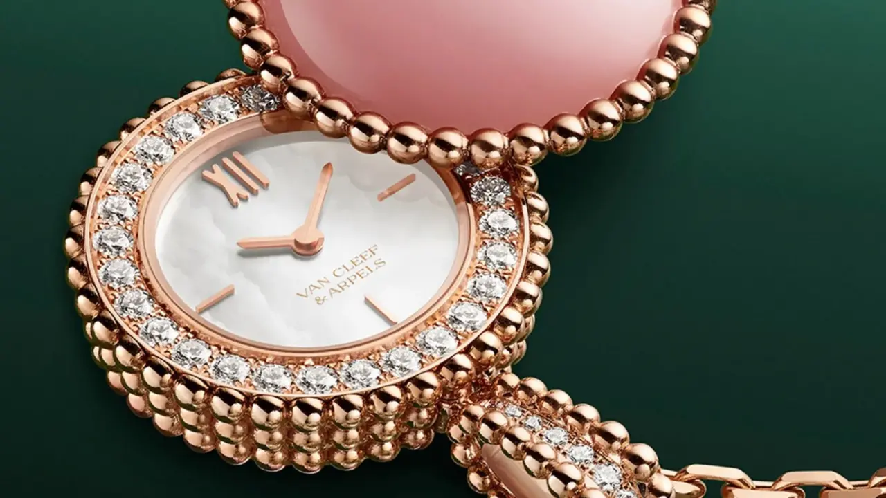 Hinh anh 2: Dong ho Perlee cua Van Cleef & Arpels voi thiet ke hat vang sang trong
