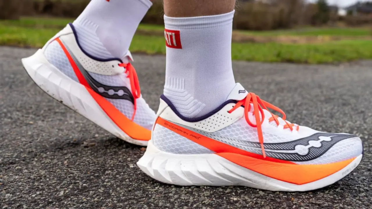 Hinh anh 4: adidas Ultraboost 5X - Giay chay bo nang cap toan dien