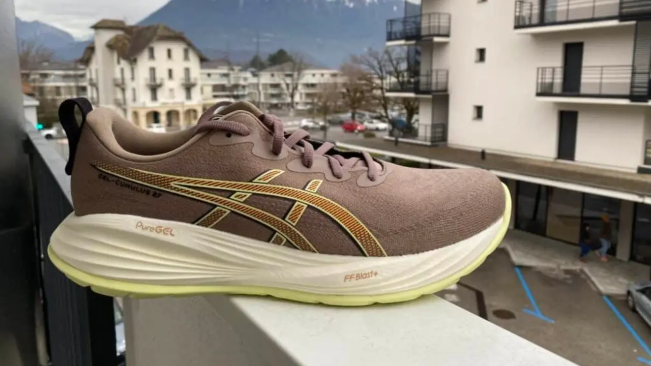 Hinh anh 2: Asics Cumulus 27 - Giay chay bo trung tinh cho runner Hinh anh 2: Asics Cumulus 27 - Giay chay bo trung tinh cho runner