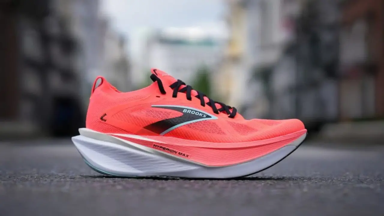 Brooks Hyperion Max 3 Review - Siêu trainer mới cho marathon và tập luyện hàng ngày