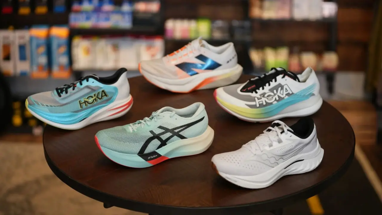 Hinh anh 1: adidas Ultraboost 5X - Giay chay bo nang cap toan dien