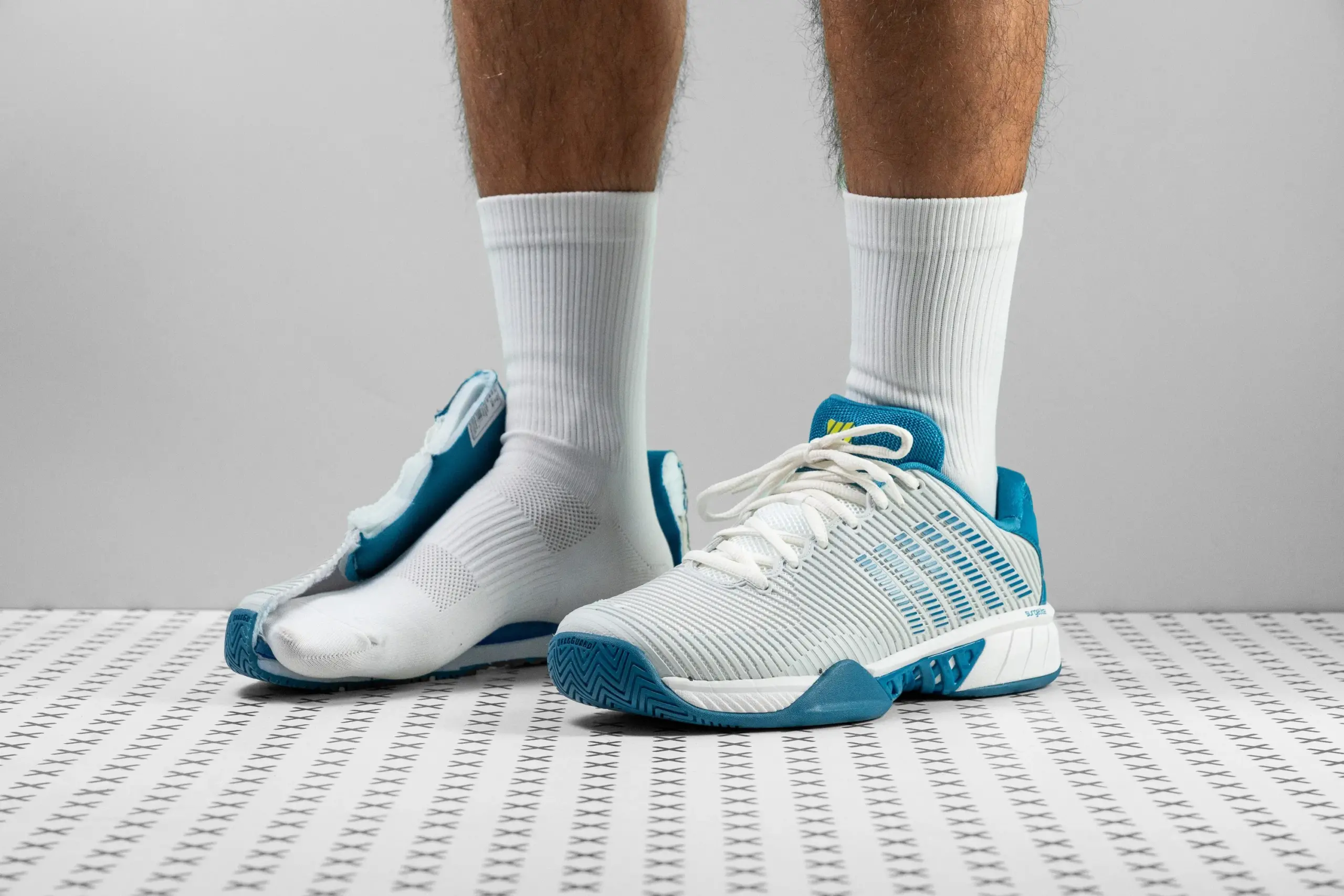 Đánh giá giày KSwiss Hypercourt Express 2 dành cho nữ