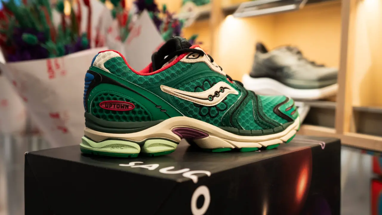 Bộ sưu tập Jae Tips x Saucony Progrid Triumph 4 chính thức lên kệ