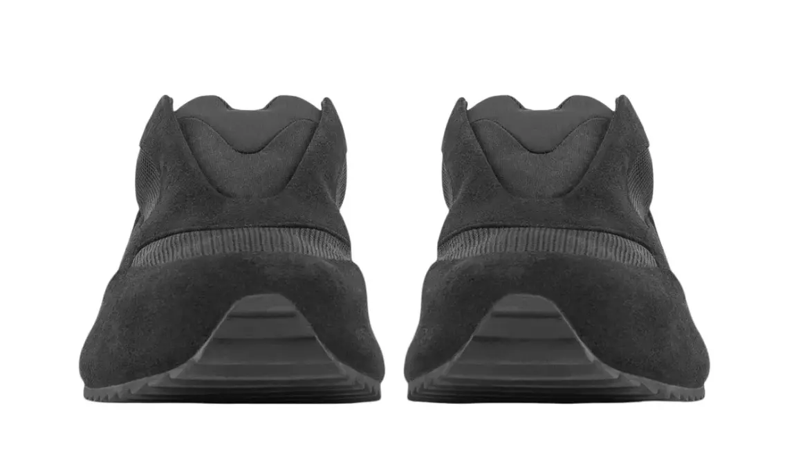 Kanye West ra mắt mẫu giày YEEZY BL-01 “BULLY”